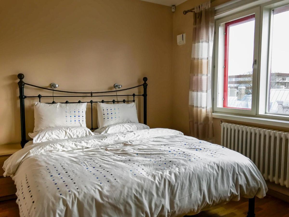 Large, Comfortable, Quiet - Luxury Apartment Minutes From Old Town Талин Екстериор снимка