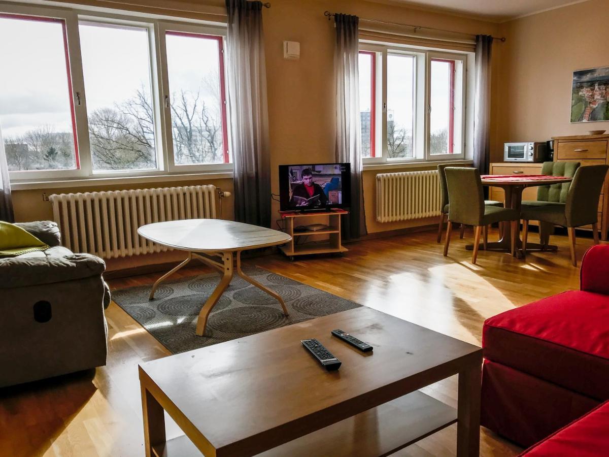 Large, Comfortable, Quiet - Luxury Apartment Minutes From Old Town Талин Екстериор снимка